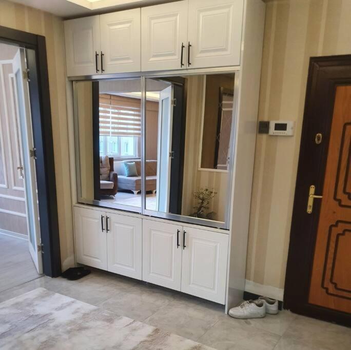 Апартаменты Muekemmel Konumda Luex Family Concept Daire Сивас Экстерьер фото